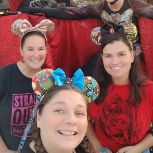 Meet your Posher, Crystal